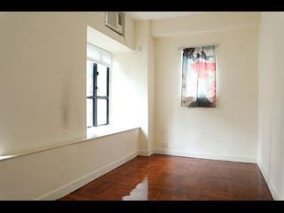 Wan Chai - 18, Tai Yuen Street 04