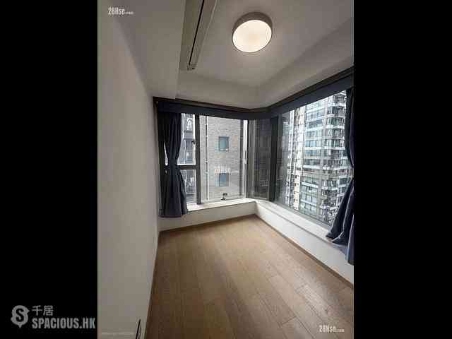 Fortress Hill - Harbour Glory Block 8 07
