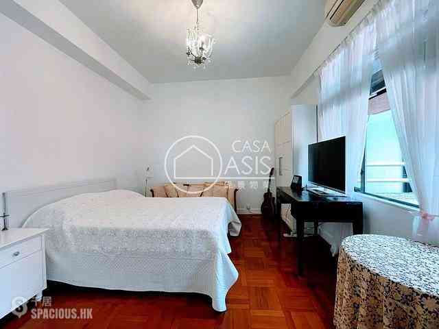 Chung Hom Kok - Pinewaver Villas 10