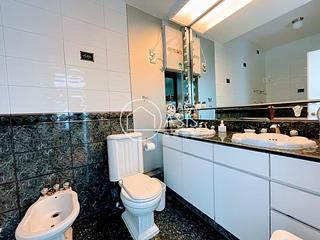 Chung Hom Kok - Pinewaver Villas 13