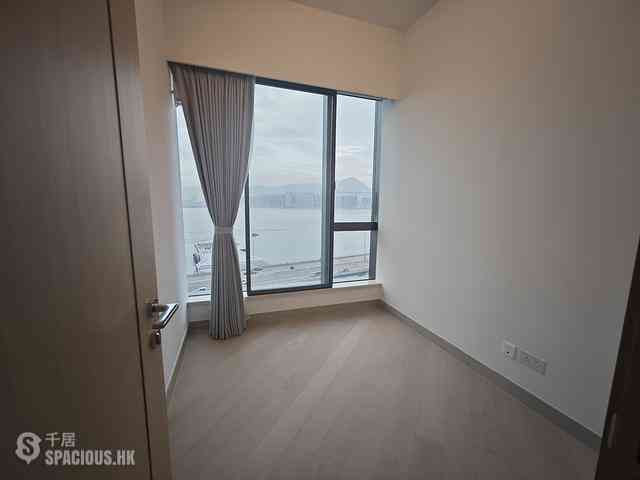 North Point - Victoria Harbour Phase 2B-3 Tower 2 06