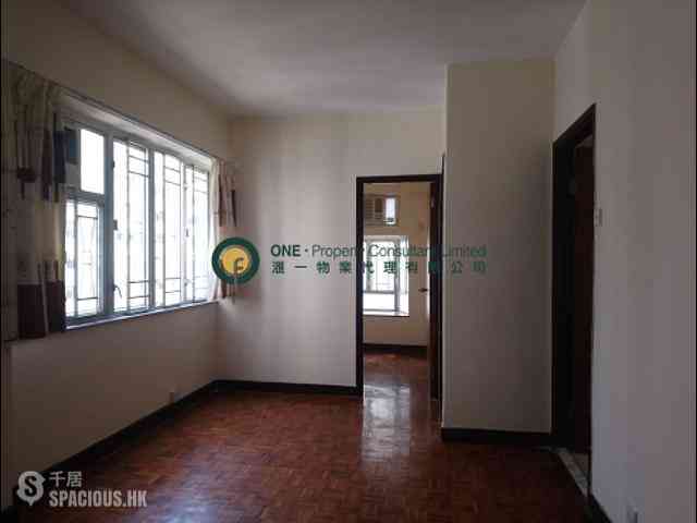 Kennedy Town - Man Kwong Court 01