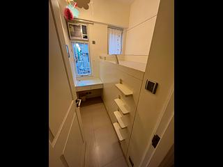 Sai Ying Pun - 224 Queen's Road West 06