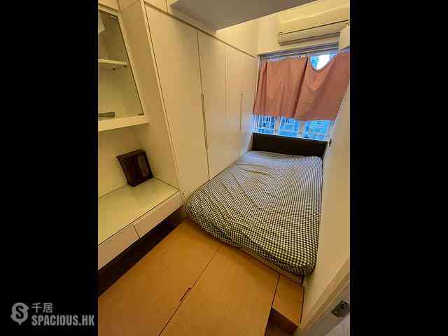 Sai Ying Pun - 224 Queen's Road West 01