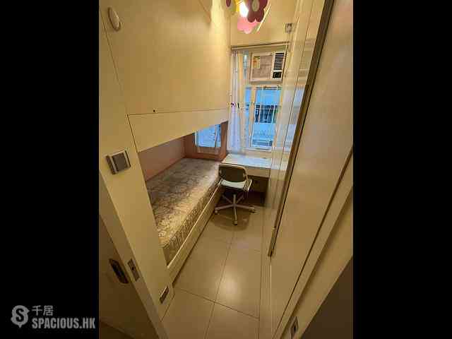 Sai Ying Pun - 224 Queen's Road West 08