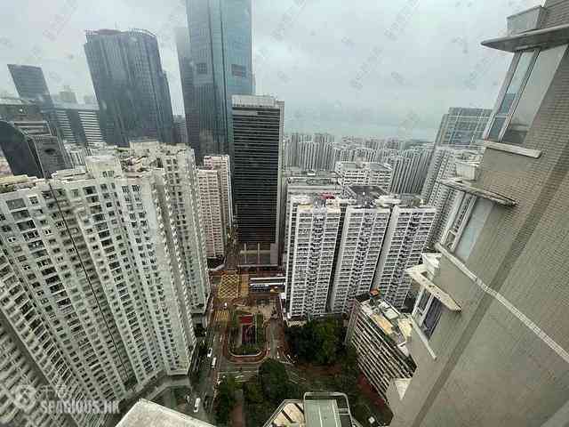 Quarry Bay - The Orchards Block 1 02
