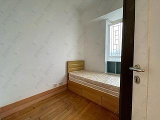 Quarry Bay - The Orchards Block 1 08