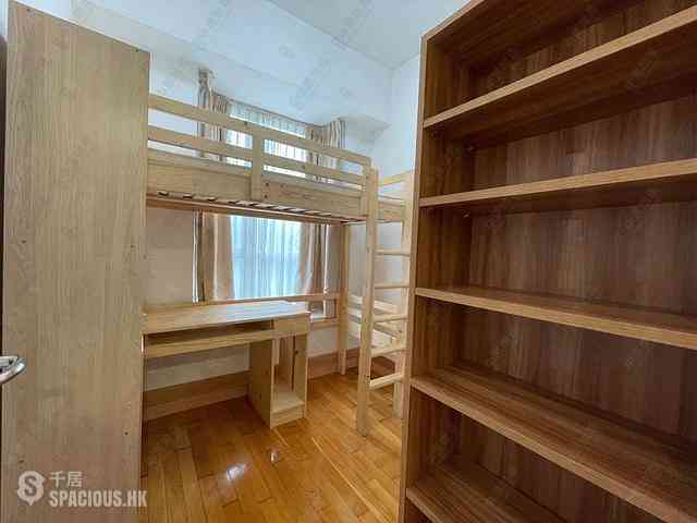 Quarry Bay - The Orchards Block 1 09