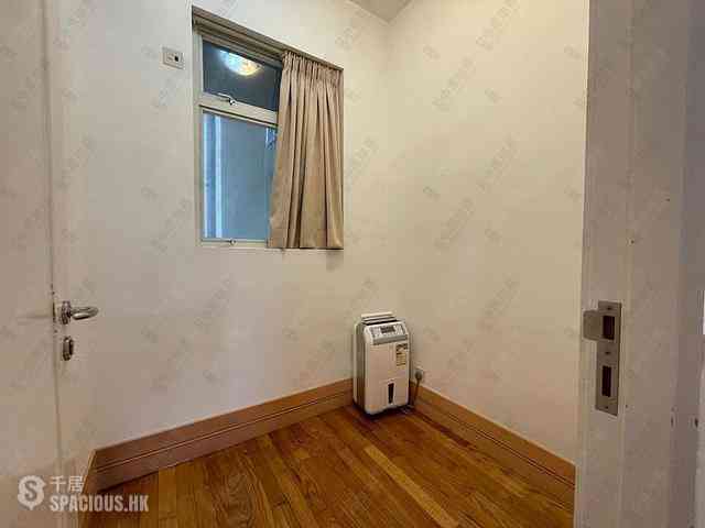 Quarry Bay - The Orchards Block 1 11