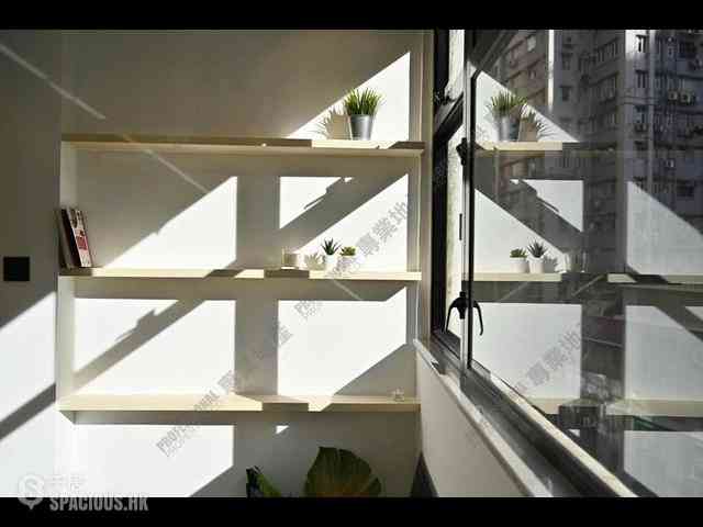 Central - 67, Hollywood Road 03