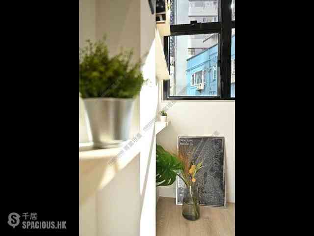 Central - 67, Hollywood Road 06