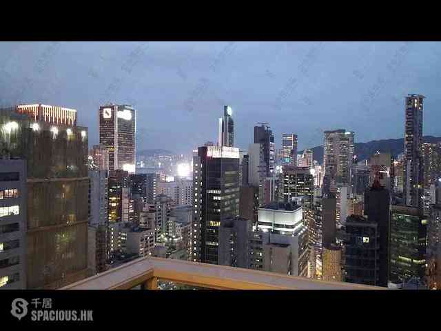 Wan Chai - The Avenue Phase 2 Block 1 02