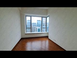 Wan Chai - The Avenue Phase 2 Block 1 06