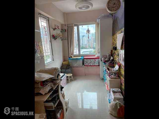Prince Edward - Mongkok City Building 08