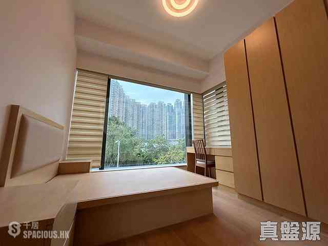 Tseung Kwan O - Capri 04
