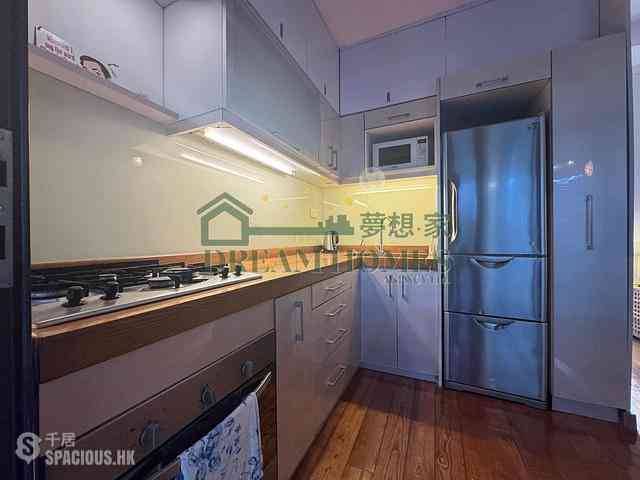 Soho - Kingearn Building 04