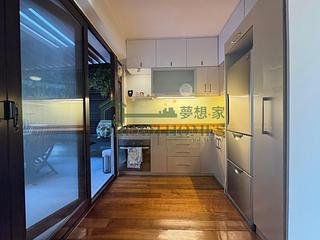 Soho - Kingearn Building 07