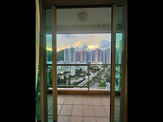 Tseung Kwan O - The Grandiose Block 1 02