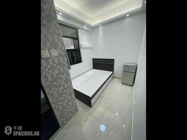 Mong Kok - Sincere House 04