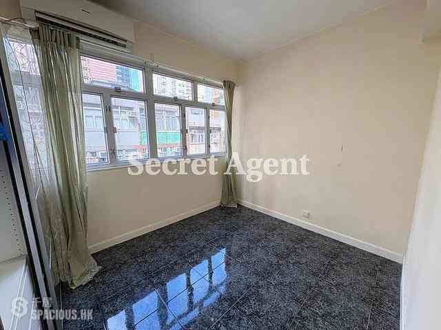 Sai Ying Pun - 300-302, Queen's Road West 07