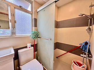 Sai Ying Pun - 300-302, Queen's Road West 08