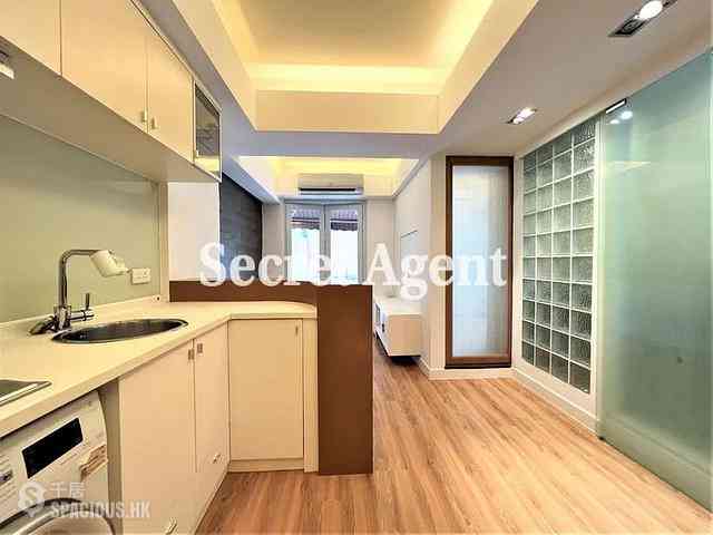 Sai Ying Pun - Hang Yue Building 03