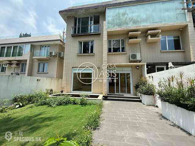 Stanley - Grosse Pointe Villa 02