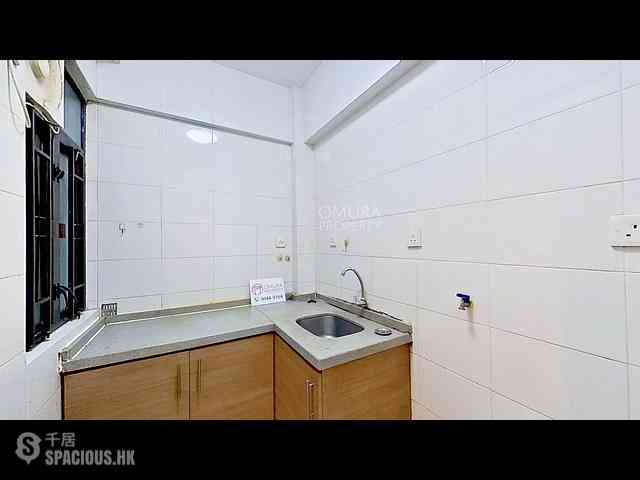 Wan Chai - Thompson Building 09