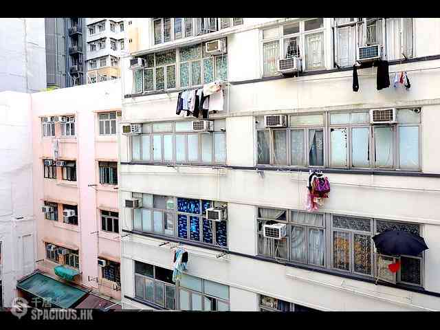 Wan Chai - Thompson Building 15