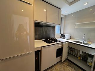 Tung Chung - Century Link Phase 1 Tower 3B 02