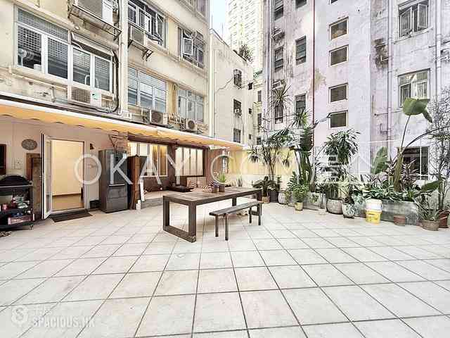 Wan Chai - Pao Yip Building 01