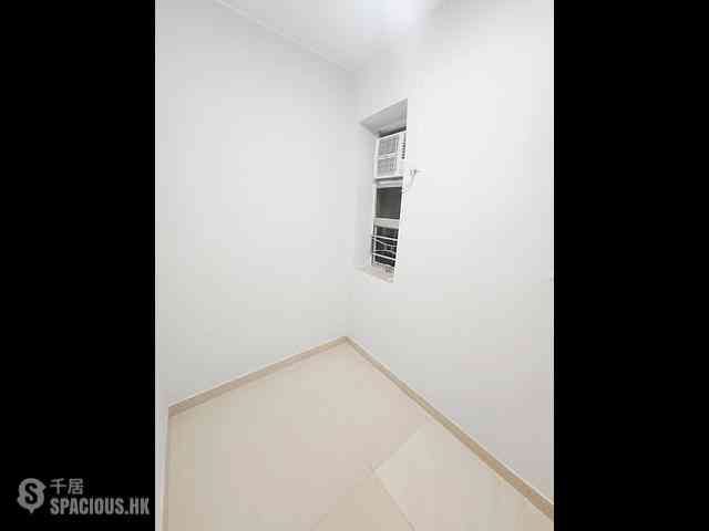 Quarry Bay - Kam Hoi Mansion 04