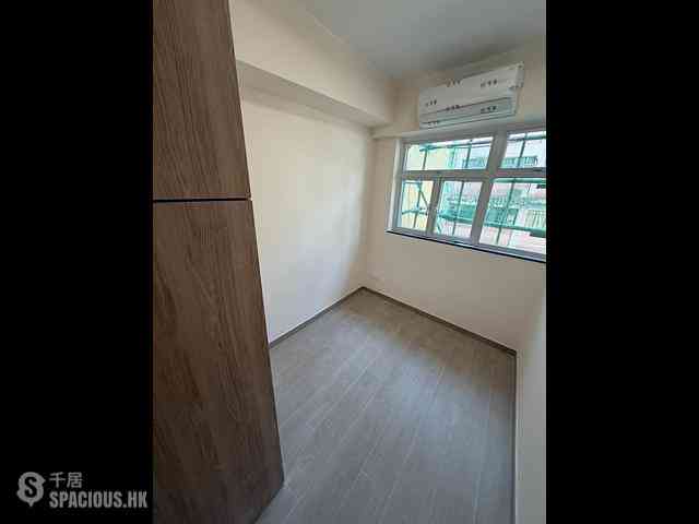 Wan Chai - Tung Shing Building 01