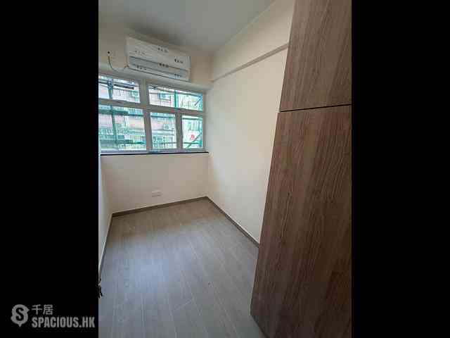 Wan Chai - Tung Shing Building 03