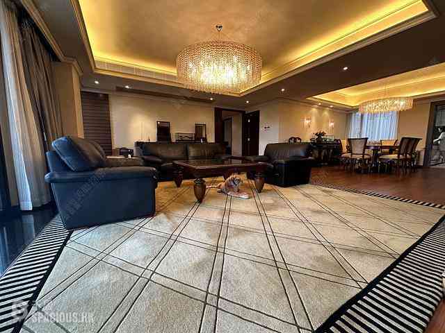 Tai Hang - Trafalgar Court 01