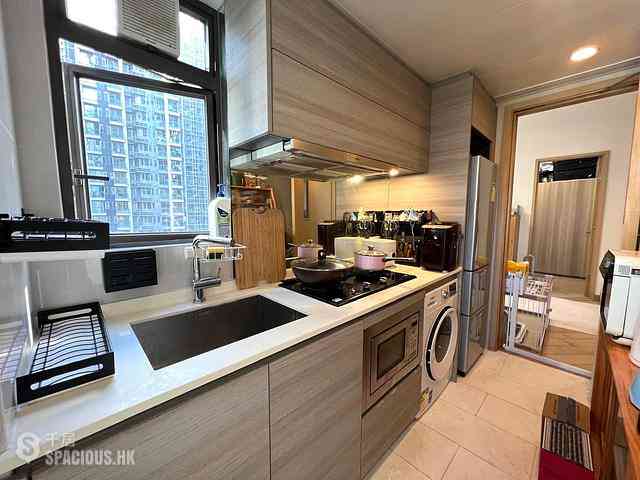 Tung Chung - The Visionary 04