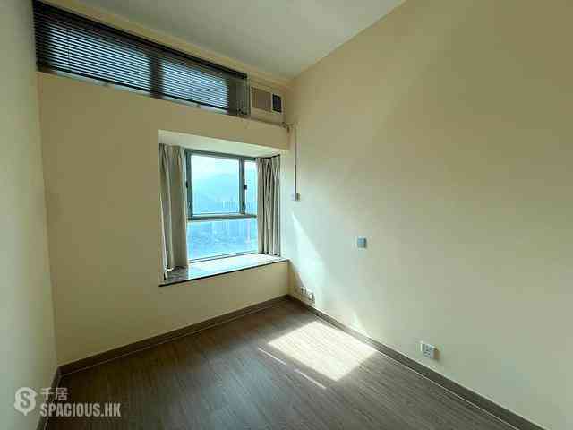 Tung Chung - Tung Chung Crescent 04