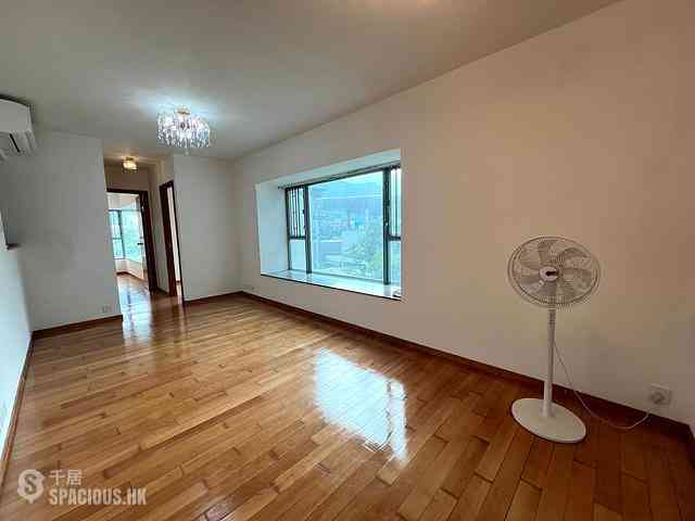 Tung Chung - Seaview Crescent Block 2 02