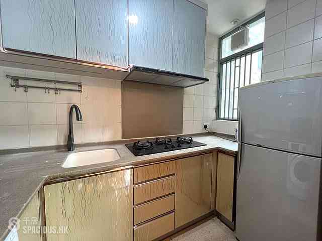 Tung Chung - Seaview Crescent Block 2 07