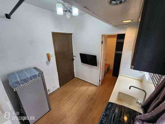 Sai Ying Pun - Wing Wah Building 01