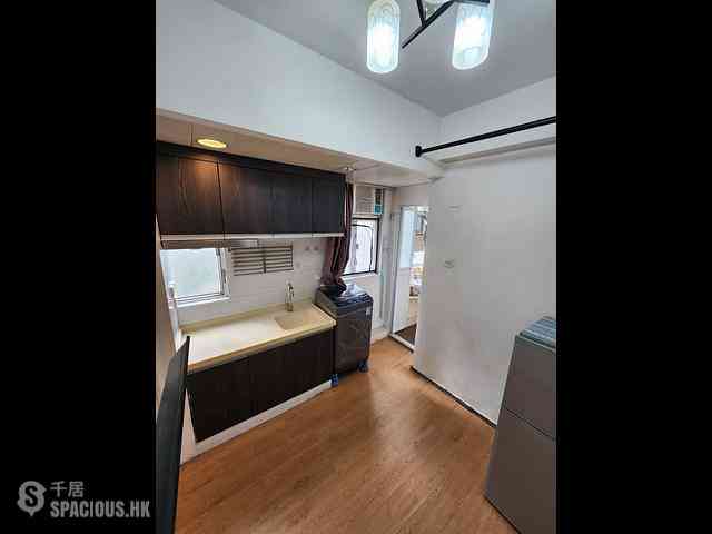 Sai Ying Pun - Wing Wah Building 02
