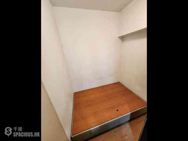 Sai Ying Pun - Wing Wah Building 06