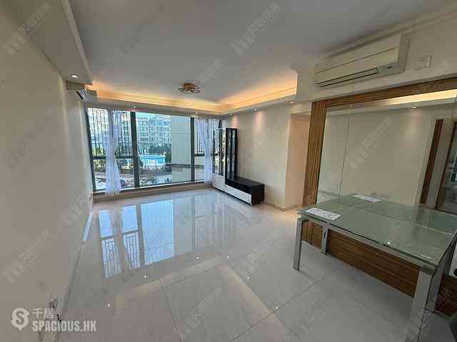 Tai Po - Parc Versailles Phase 2 01