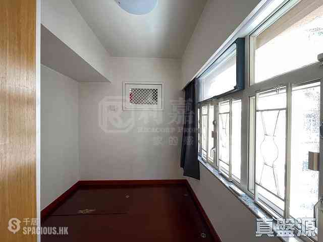 North Point - Kam Ming Yuen 06