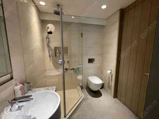 Tai Po - The Balmoral Block 3 07