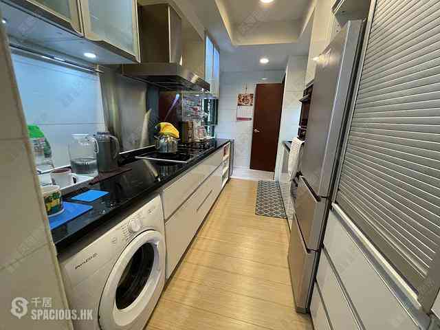 Tai Po - The Balmoral Block 3 08