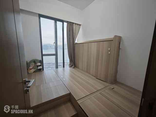 North Point - Victoria Harbour Phase 1B Tower 1 07