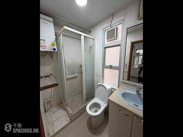 Causeway Bay - Hoi Hing Building 03