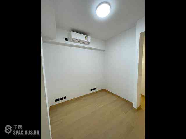 Wong Chuk Hang - Marinella Block 3 07