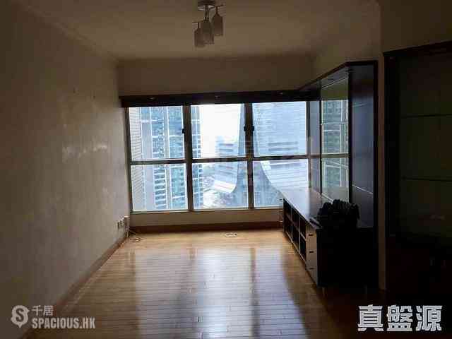 West Kowloon - The Waterfront Phase 1 Block 3 05